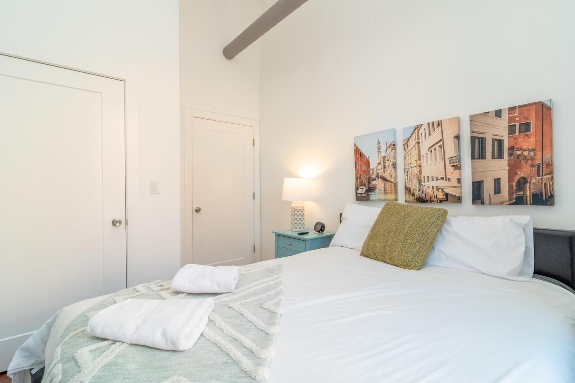 Mccormick Place 3Br-2Ba With Optional Parking - Sleeps 8 Чикаго Экстерьер фото
